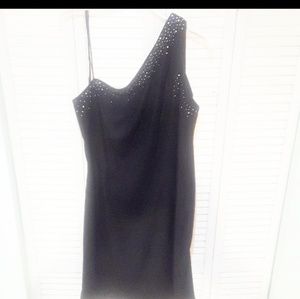 EUC ONYX NITE By WENDYE CHATIN